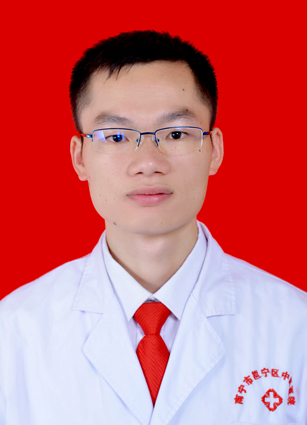 覃云飛